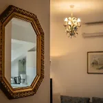 Crystal Suites Old Town